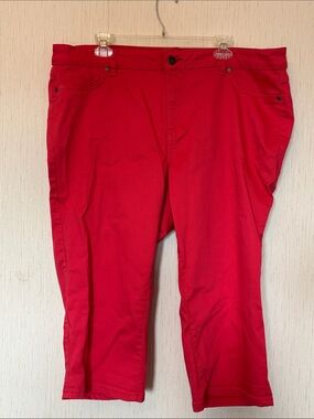 NWOT Bright Red Coral Capri Pants